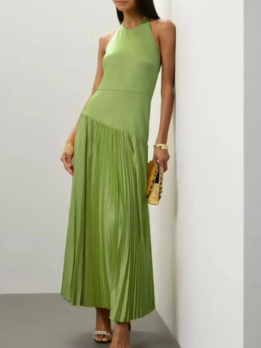 Textured Detail Pleated Maxi Dress