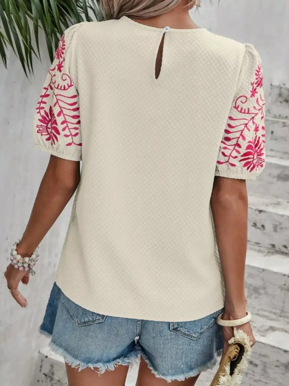 Relaxed Embroidered Puff Sleeve Blouse