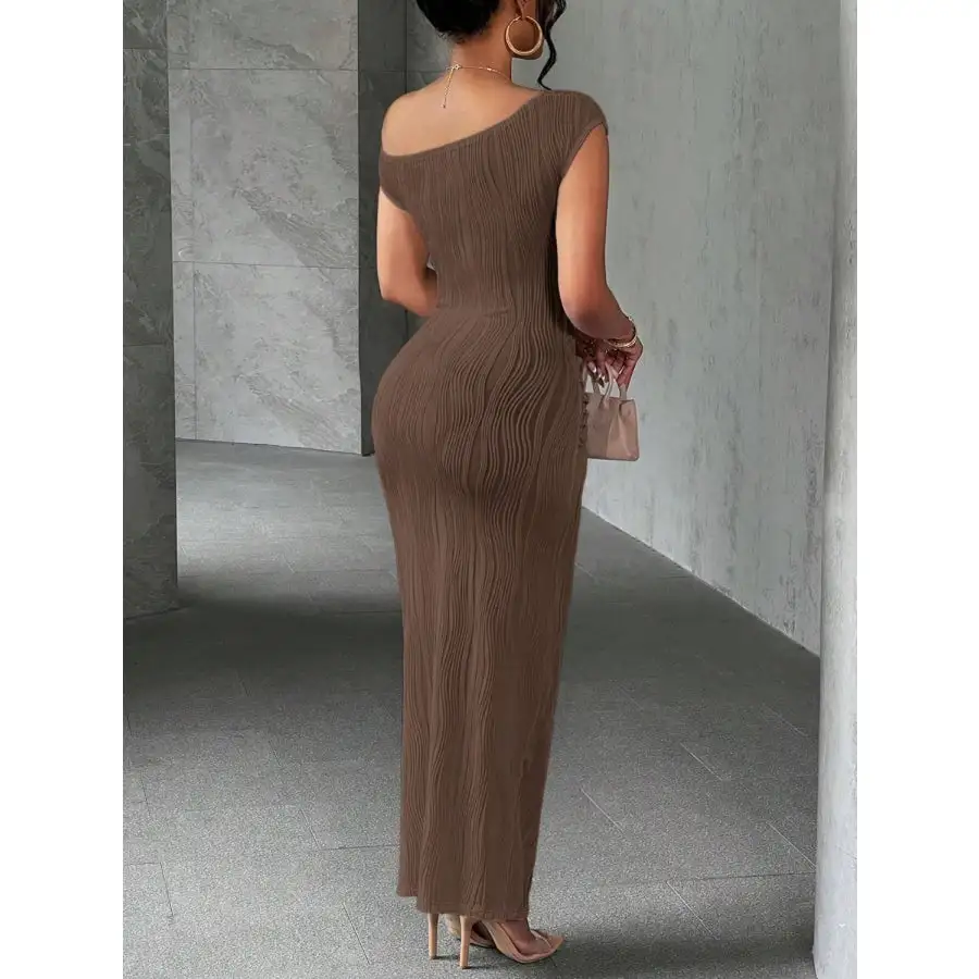 Textured Single Shoulder Maxi Dress