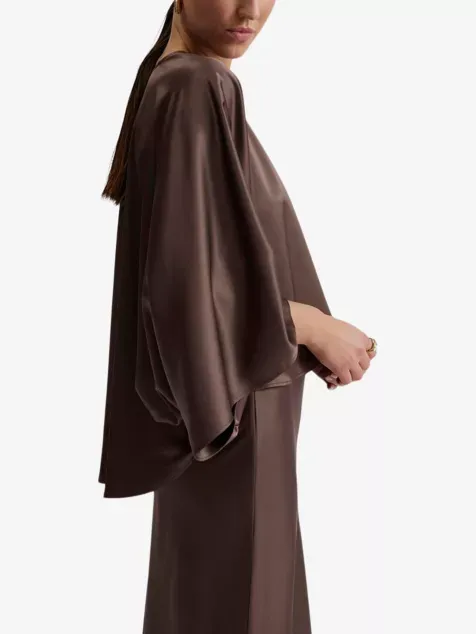 Top+ Pants+ Pearl Necklace+ Shoes -ONLY 26.95