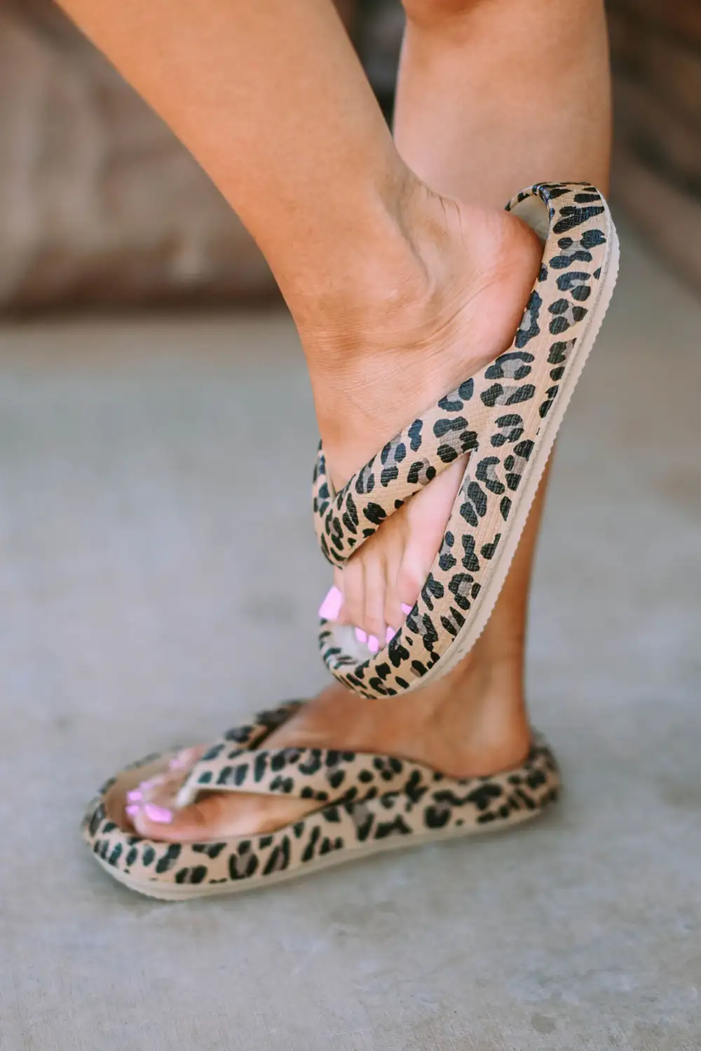 Leopard Print Thick Sole Flip Flop Sandals