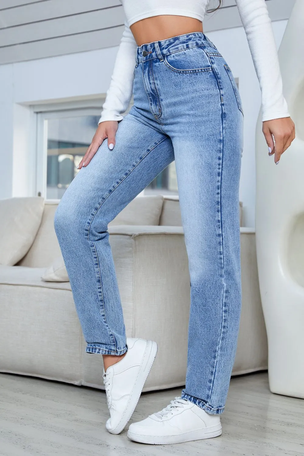 Easy Straight Leg Pocketed Denim Jeans
