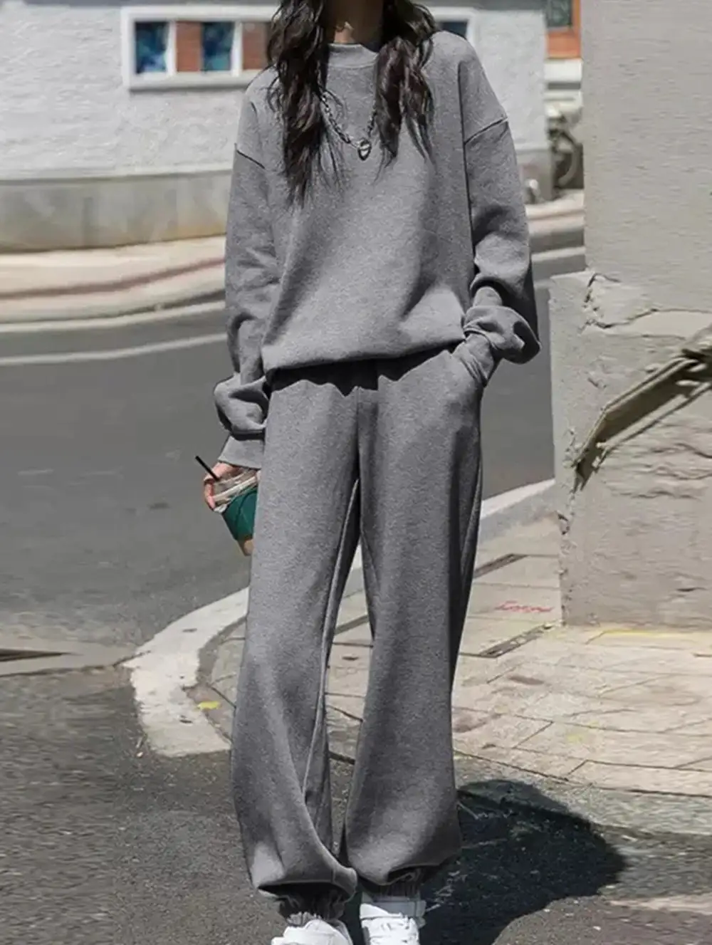Long-Sleeved Round-Neck Sweatshirt Suit