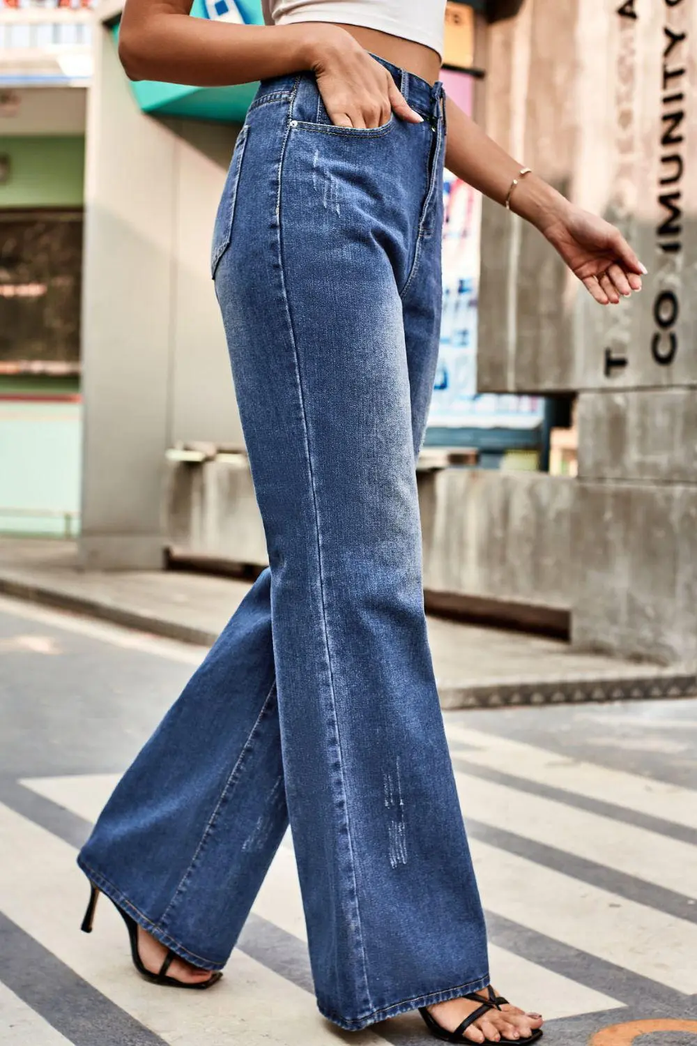 Structured Loose Fit Pocketed Denim Jeans