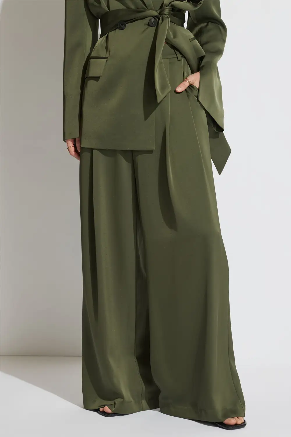 Sunglasses + 3-Piece Set + Bag + Shoes-ONLY 26.95