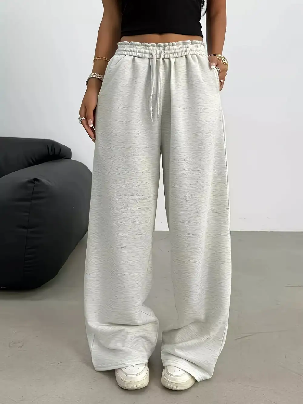 Relaxed Wide-Leg Drawstring Sweatpants