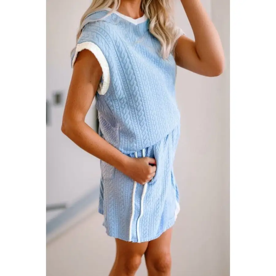 Contrast Trim Textured Crewneck Tee and Pocketed Skirt Set