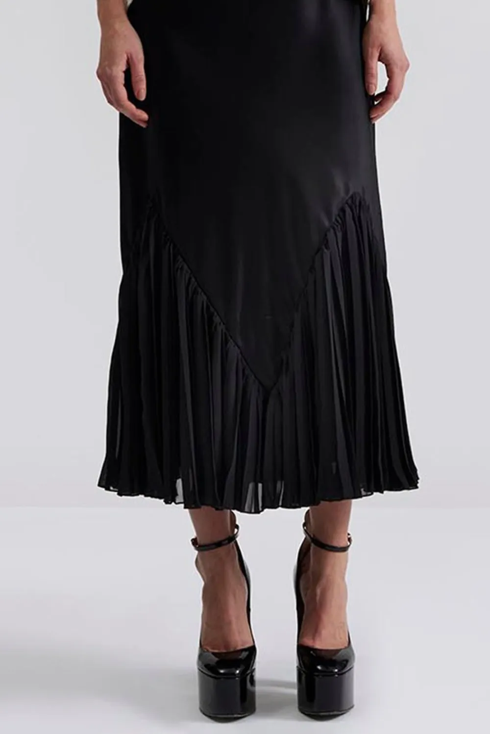 Ruffled Hem Midi Skirt