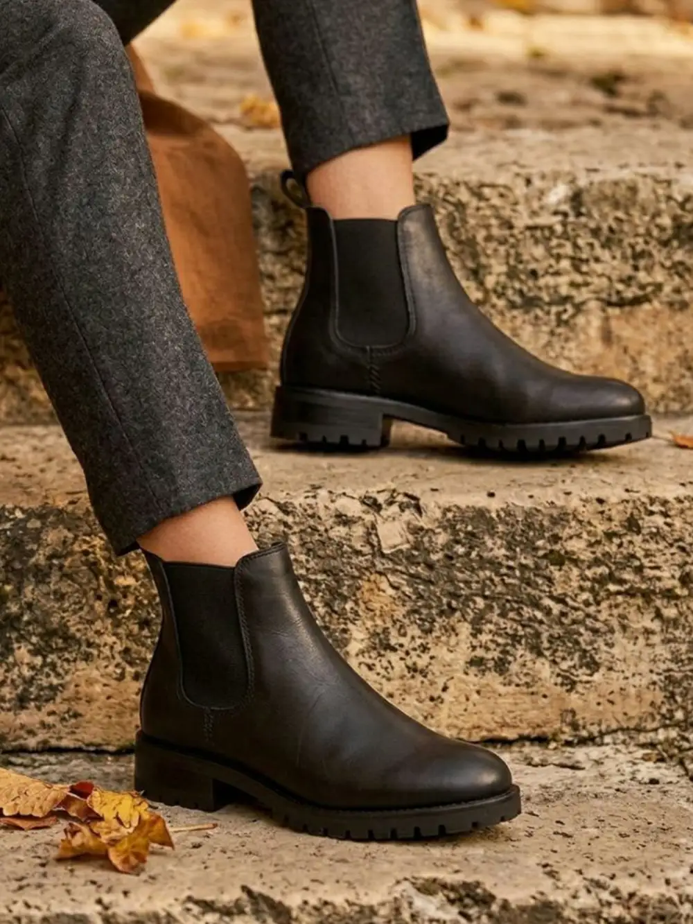 Women's Waterproof Insulated Chelsea Boots