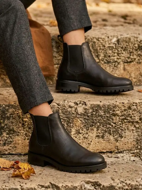 Women's Waterproof Insulated Chelsea Boots