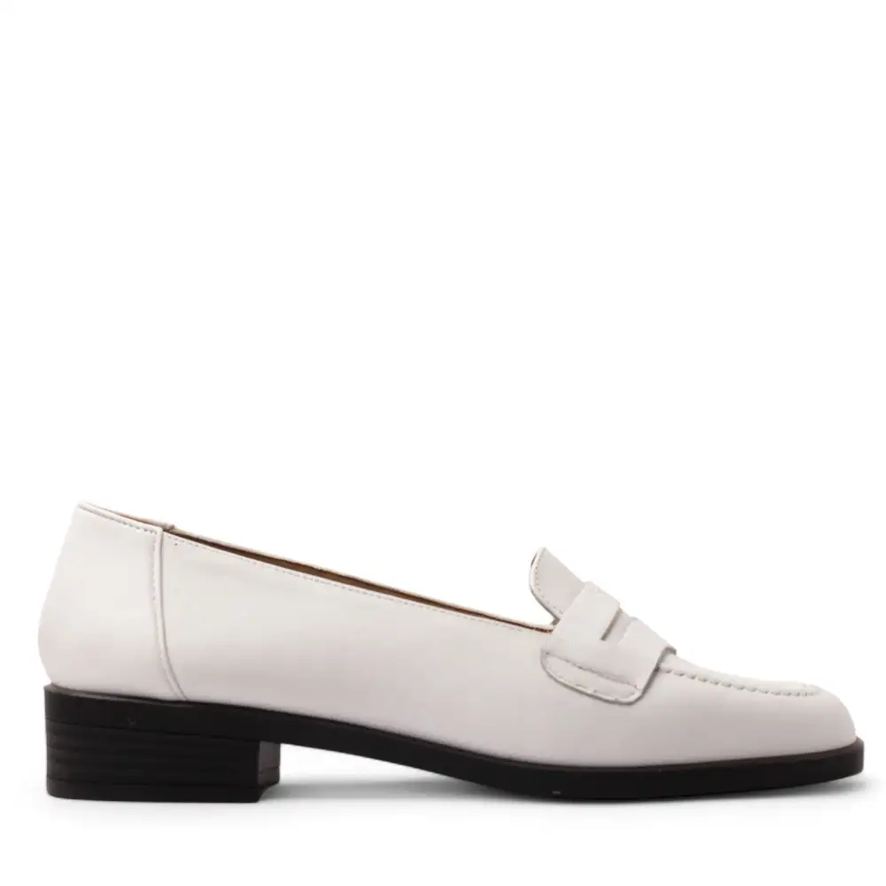 Effortless Weekend Leather Shoes