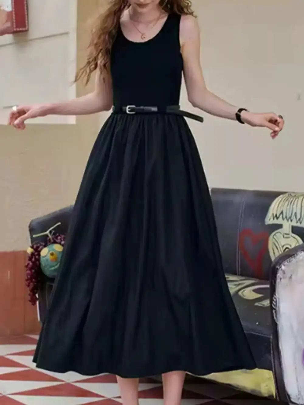 Neck Round Neck Sleeveless Midi Dress