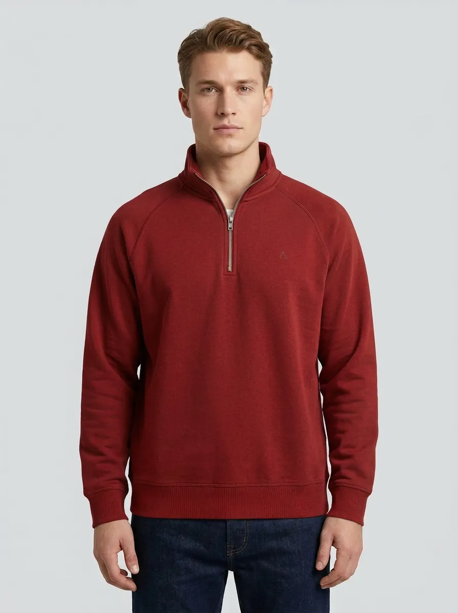 Men's Refined Minimalist Textured Raglan Embroidered Emblem Stand-Collar Quarter-Zip Sweatshirt