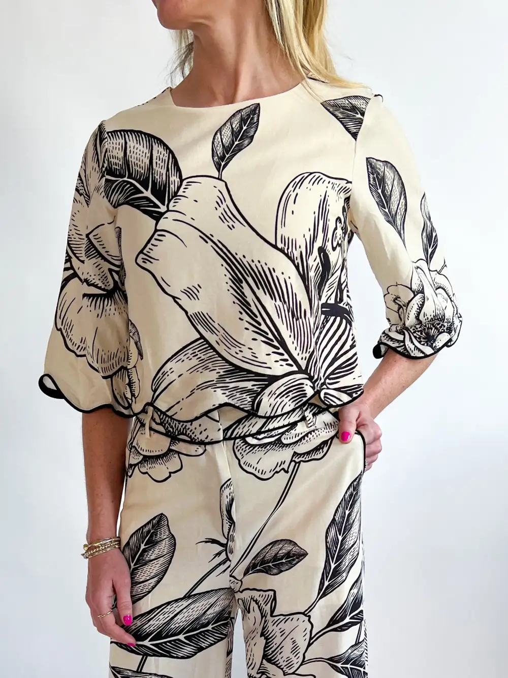 Printed Floral Scalloped Top