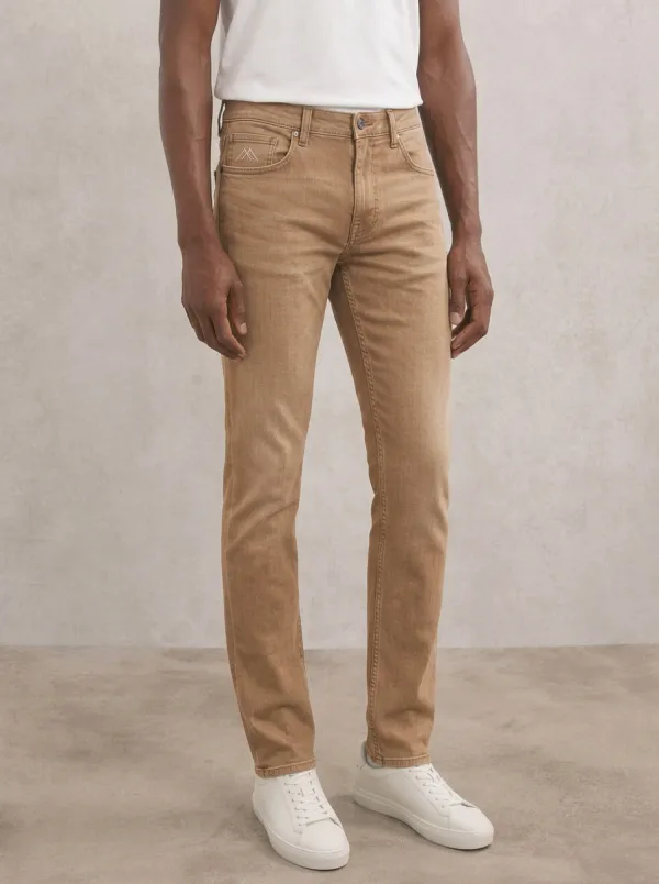 Men's Classic Comfort Mountain Logo Embroidered Stretch Denim Jeans