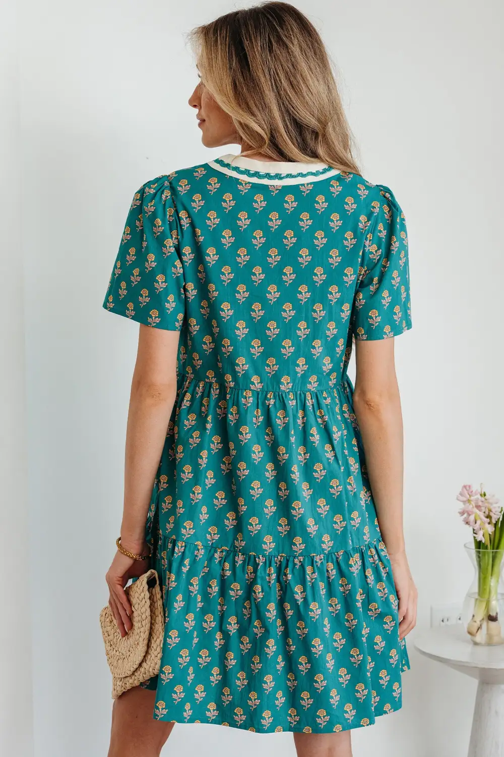 Lightweight Feel Floral V Neck Short Sleeve Dress