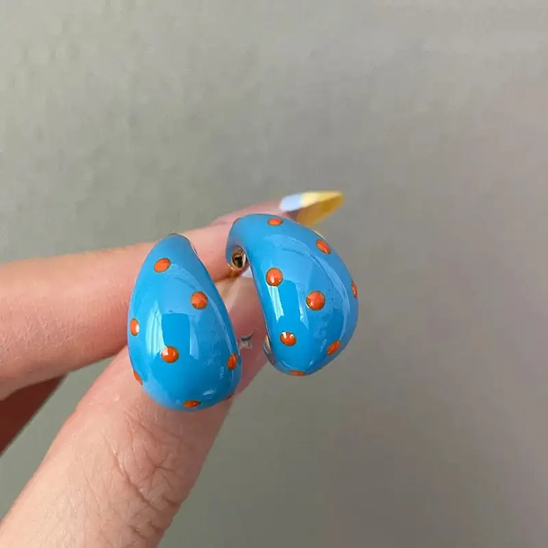 Heart Detail Stud Fashion Earrings