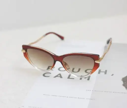 Retro Cat Eye Sunglasses with Accents