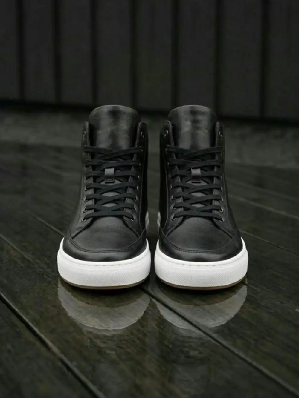 Men's Heritage Country Water Resistant Vegan Leather Casual Sneakers
