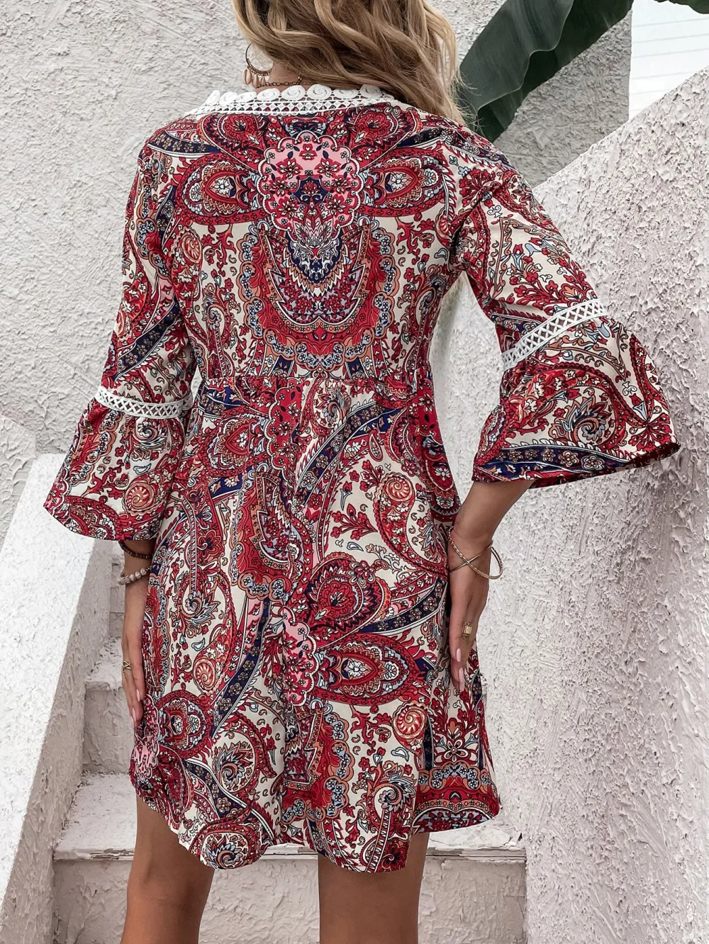 Plus Size Paisley & Floral Print Contrast Guipure Lace Flounce Sleeve Dress