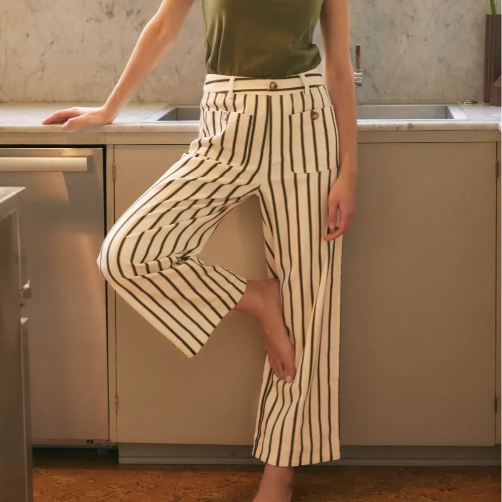 Relaxed Stripe Cropped Pants