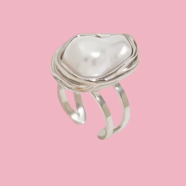 Sculpted Pearl Accent Ring