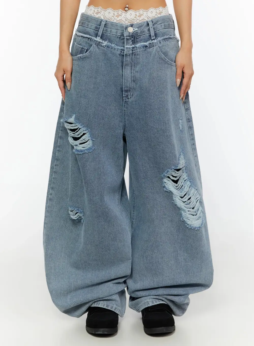 Distressed Wide Leg Jeans