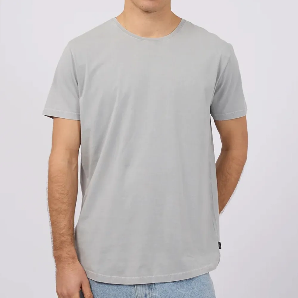 Studio Mood Casual Tee