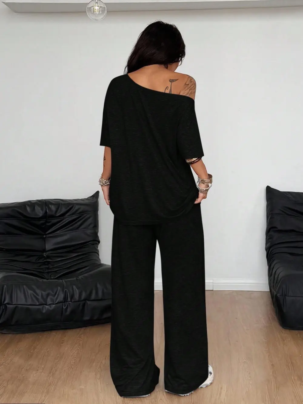 Women’s Casual Two-Piece Set – Wide-Leg Pants & Slant Neck Top