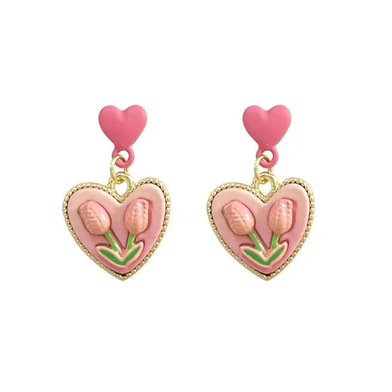 Heart Detail Stud Fashion Earrings