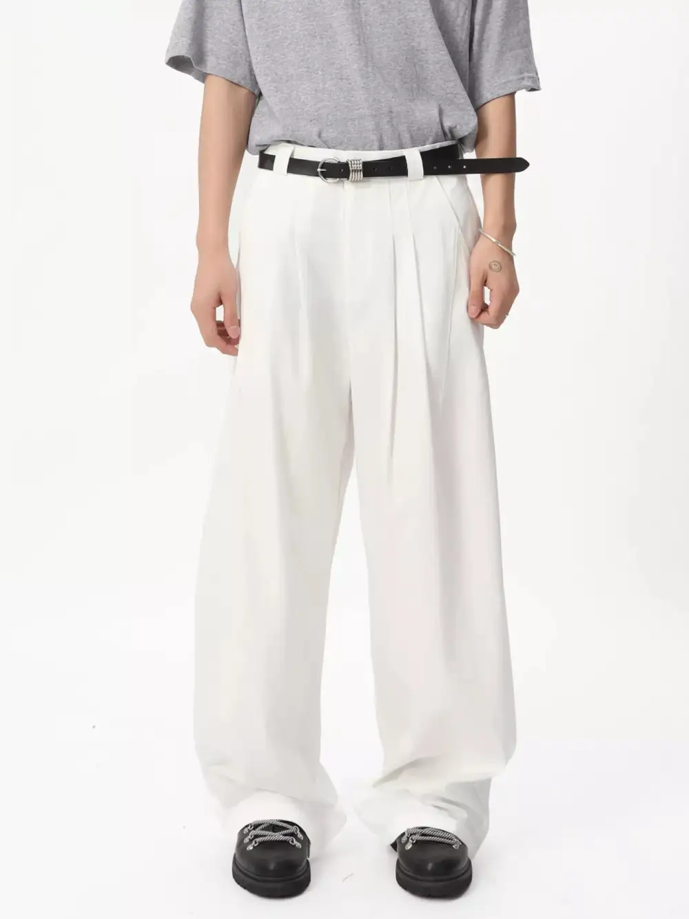 Classic Men's Wide Leg Pleated Pants