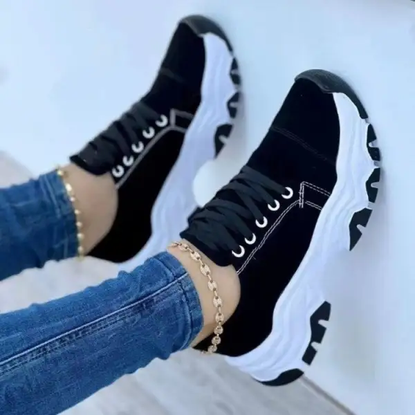 Round Neck Platform Sneakers