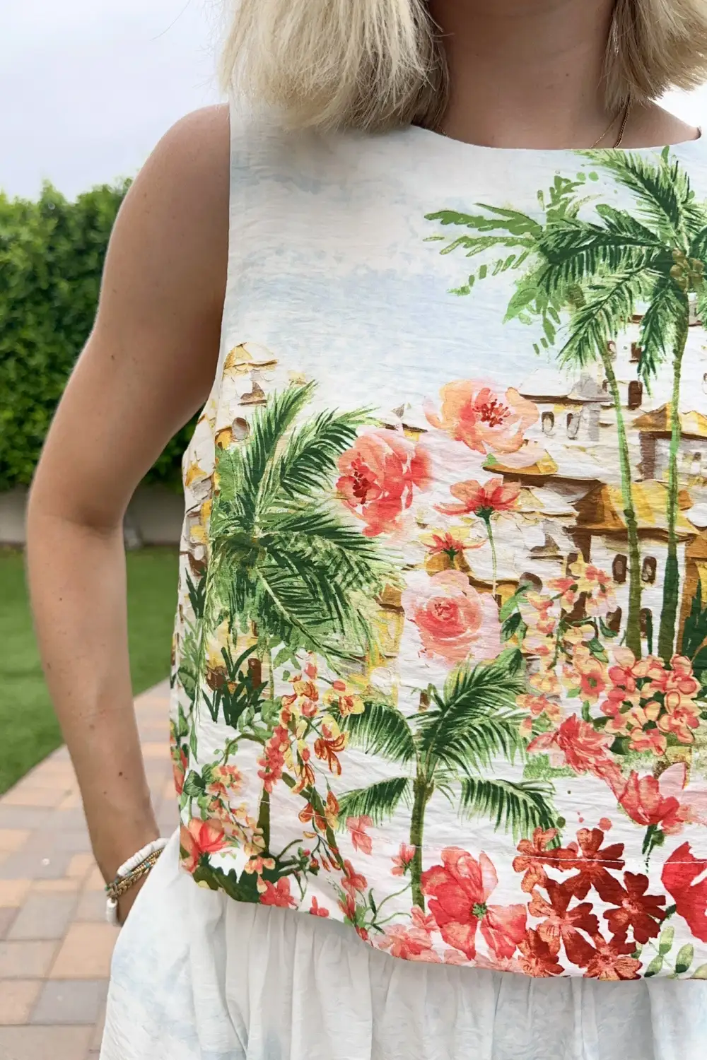Soft Structure Printed Satin Top