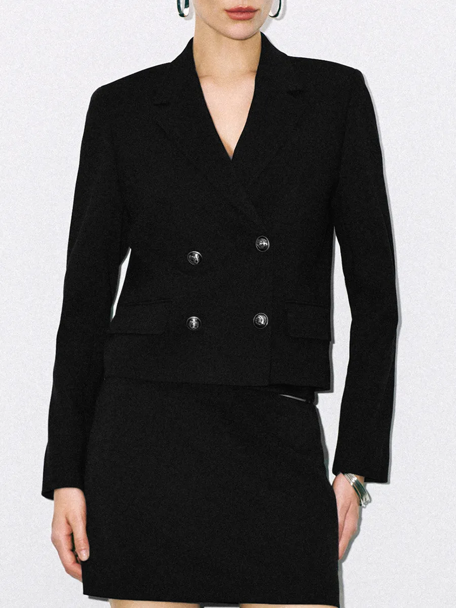 A Short Black Commuter Uniform Jacket For Women