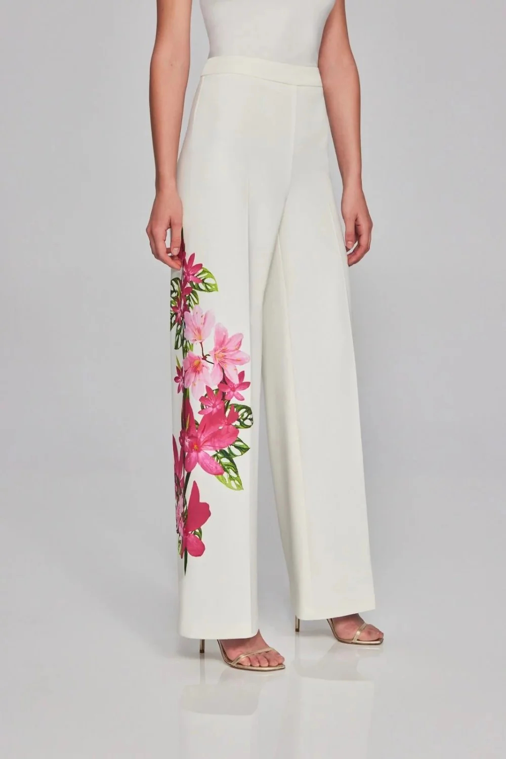 White Wide - Leg Pants with Floral Embroidered