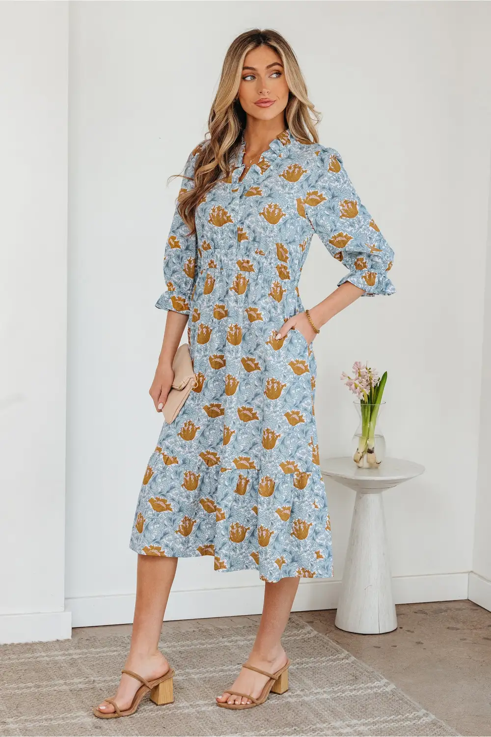 Lightweight Feel Floral Printed V Neck Dress