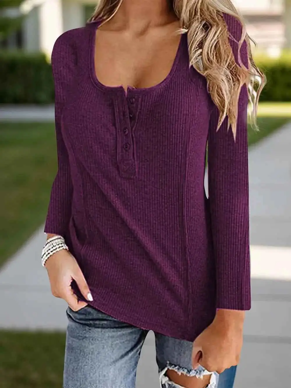 Everyday Scoop Neck Long Sleeve T-Shirt