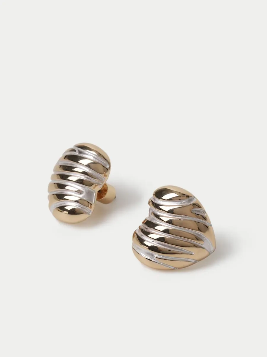 Vintage Swirl Heart Stud Earrings