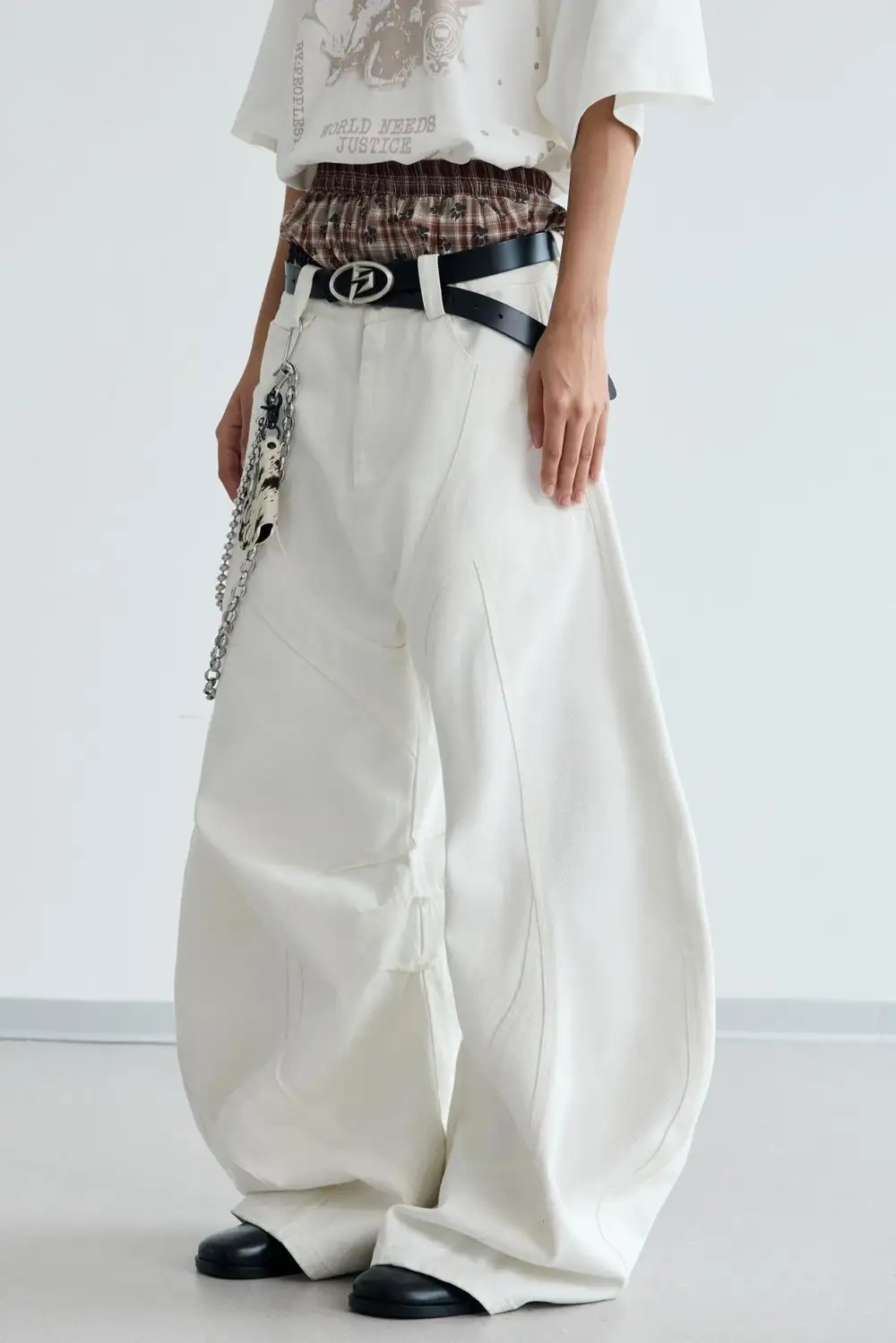 Frayed Wide-Leg Machete Jeans