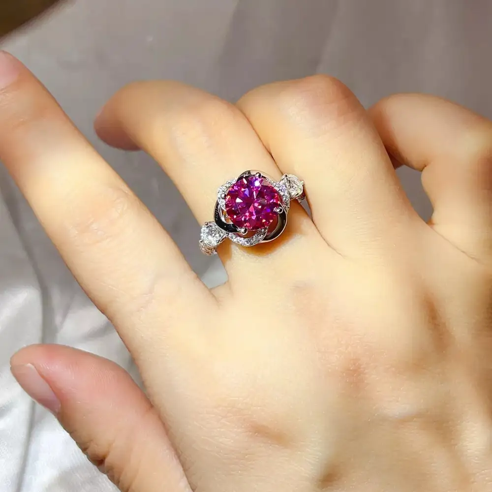Serene Ring with Sterling Silver Moissanite