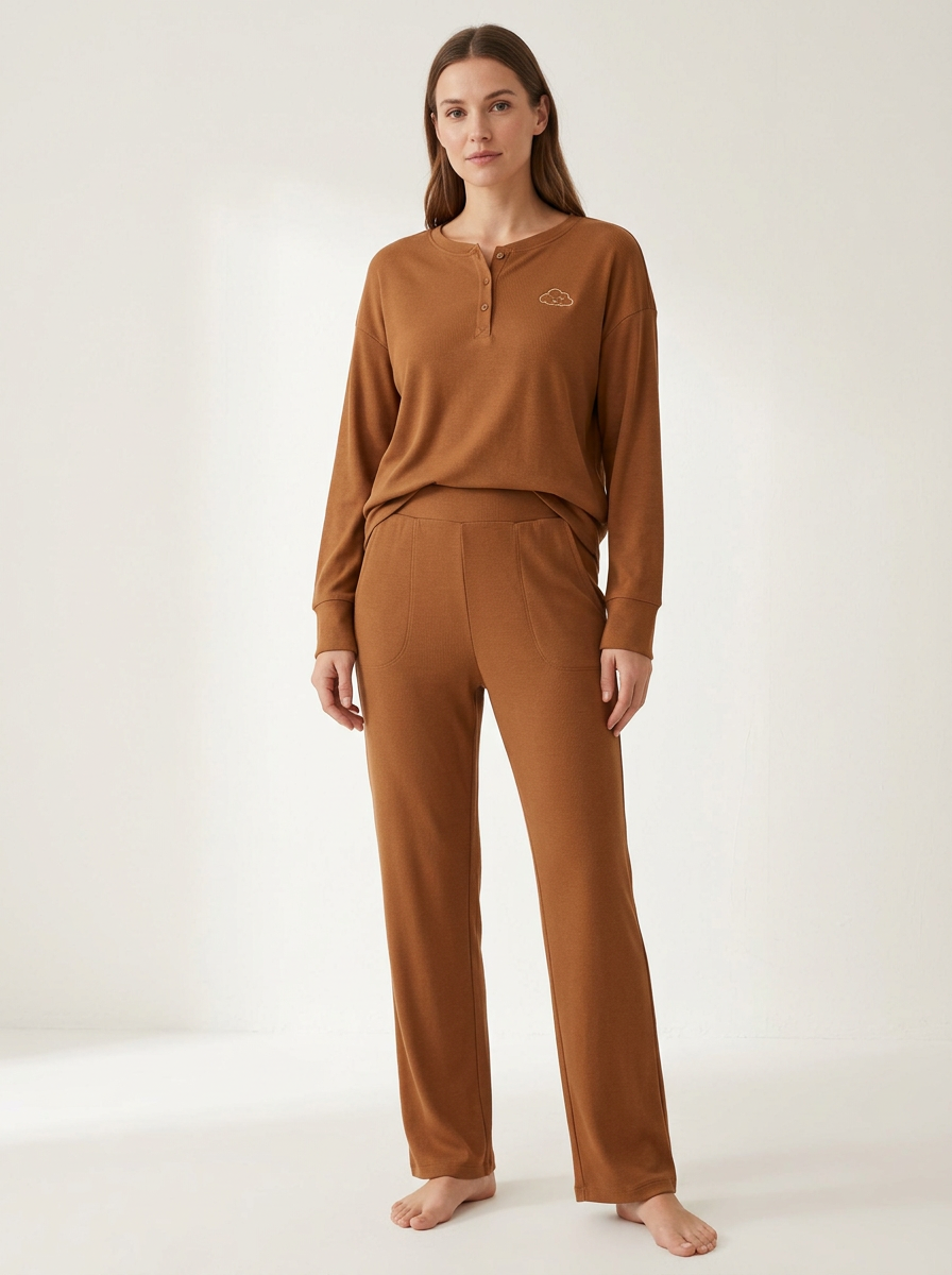 Women's Cloud-Embroidered High-Rise Henley Lounge Set