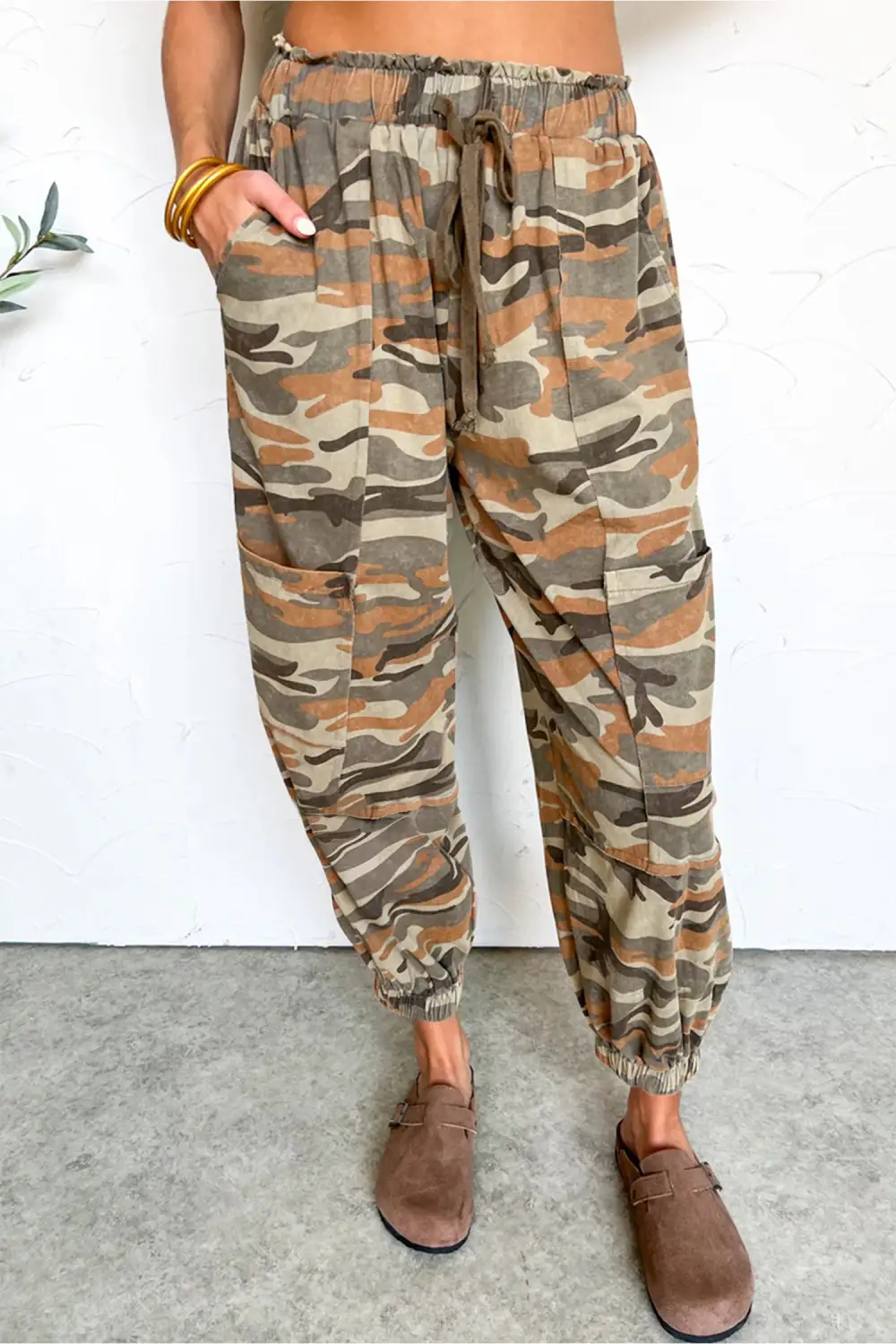 Drawstring Elastic-Waist Pocketed Cargo-Detail Jogger Pants