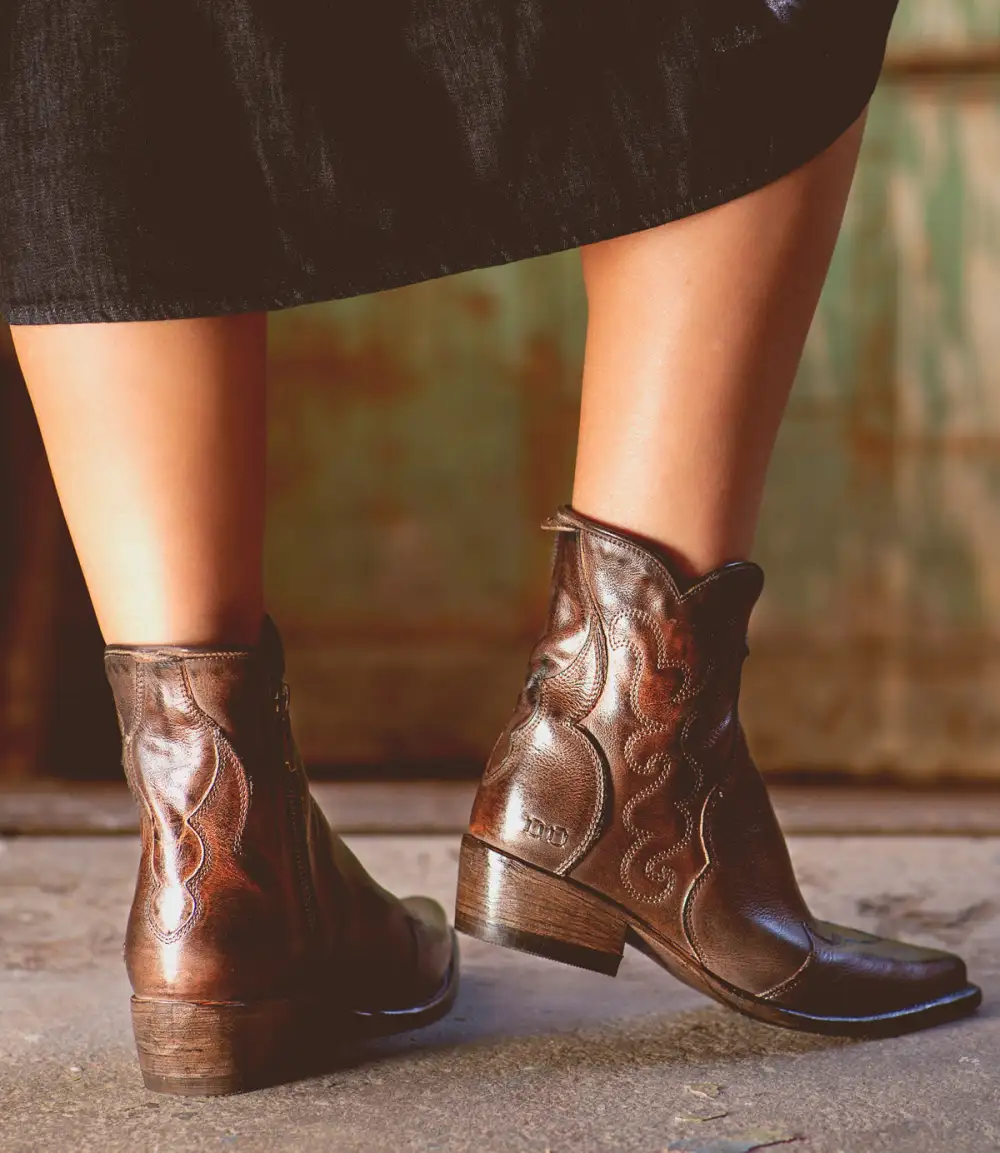 Pointed-Toe Western Boots