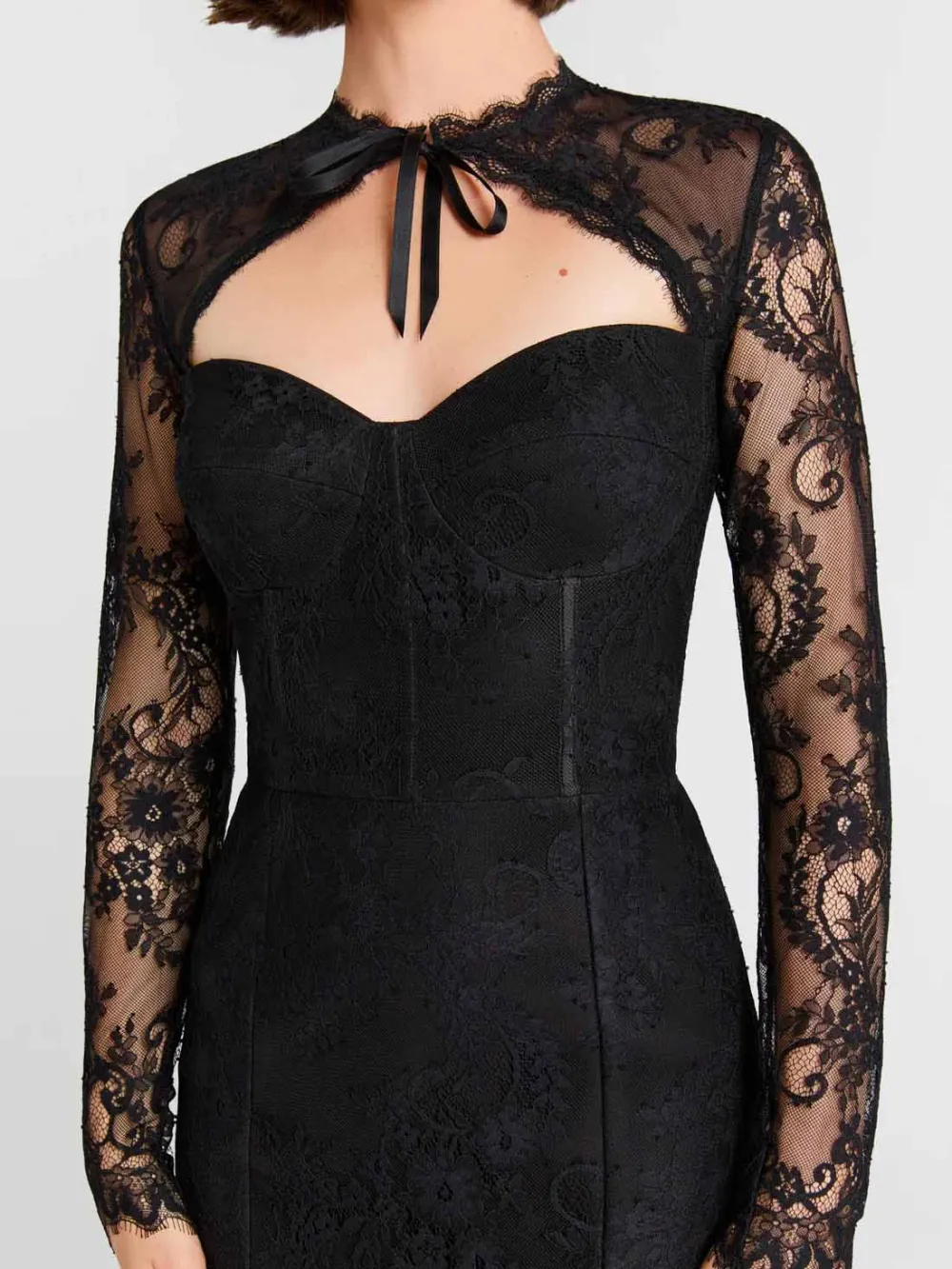 Elegant Lace Long Sleeved Fitted Midi Dress