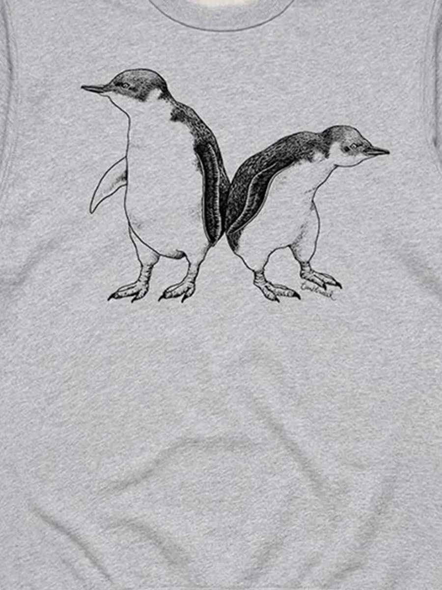 Simple and fashionable little penguin pattern versatile casual sportswear shirt