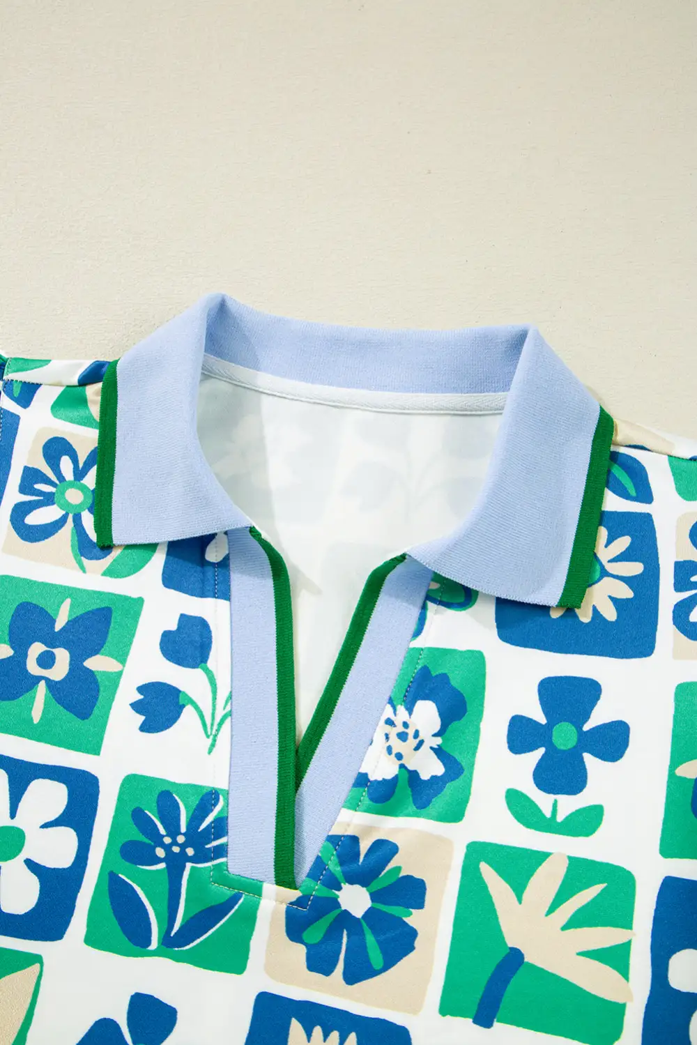 Floral Plaid Collared Blouse