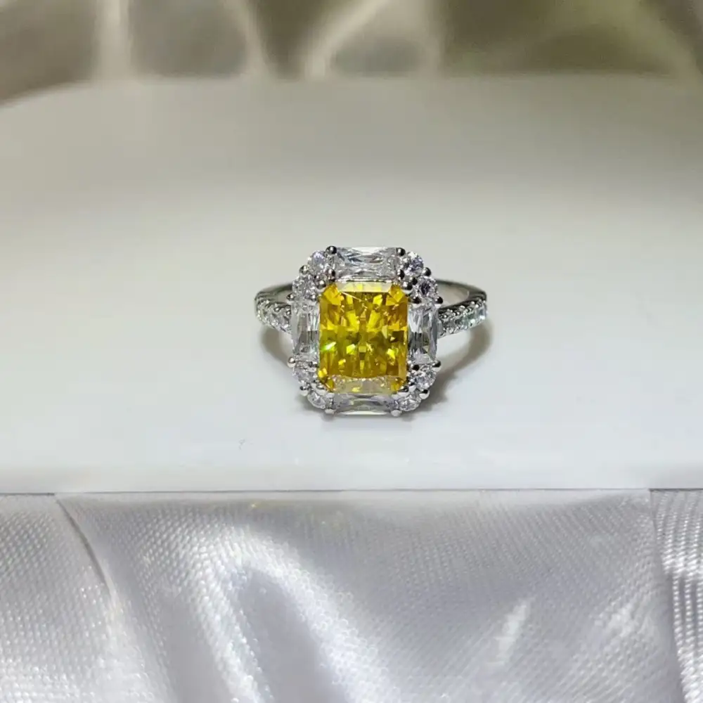 Easygoing Moissanite Jewelry