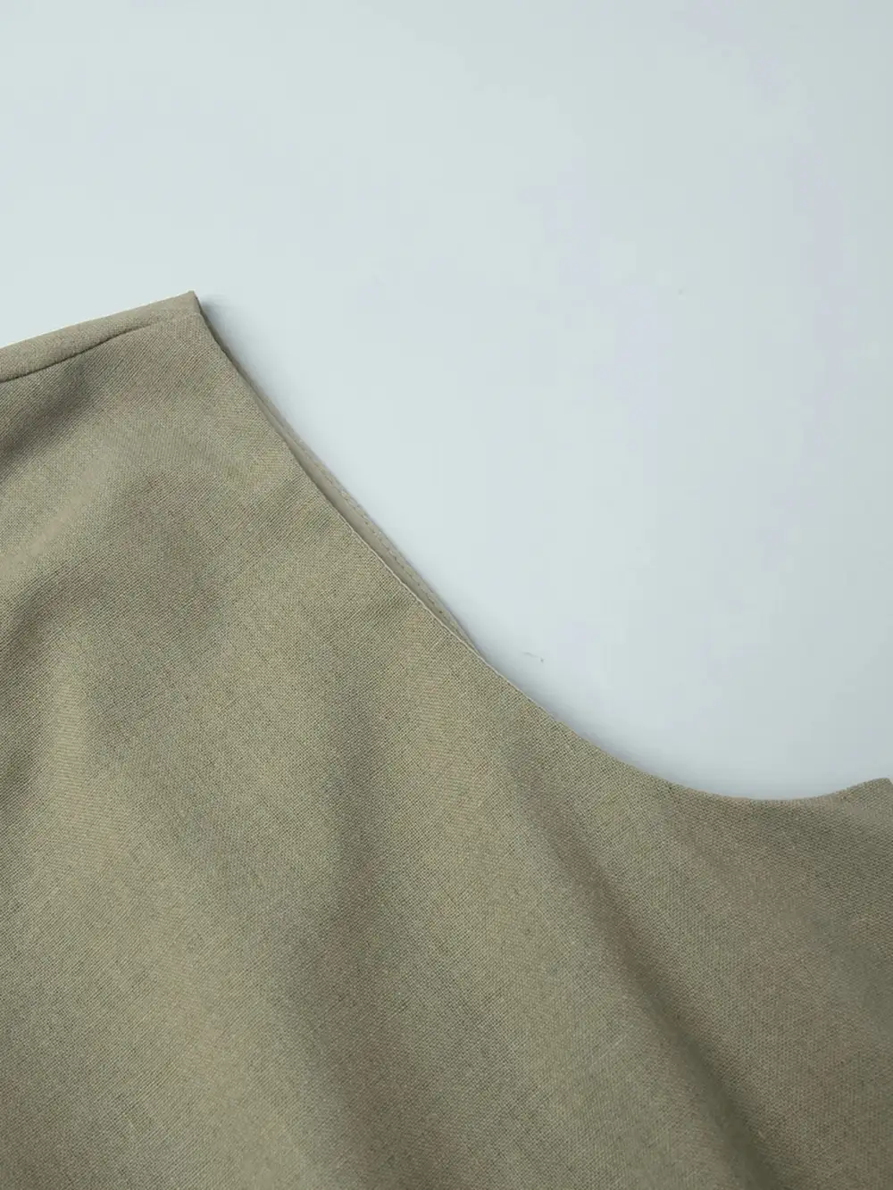 Essential Round Neck Sleeveless Detail Coordinated Set