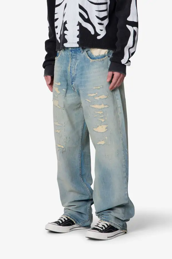 Distressed Ultra Baggy Jeans