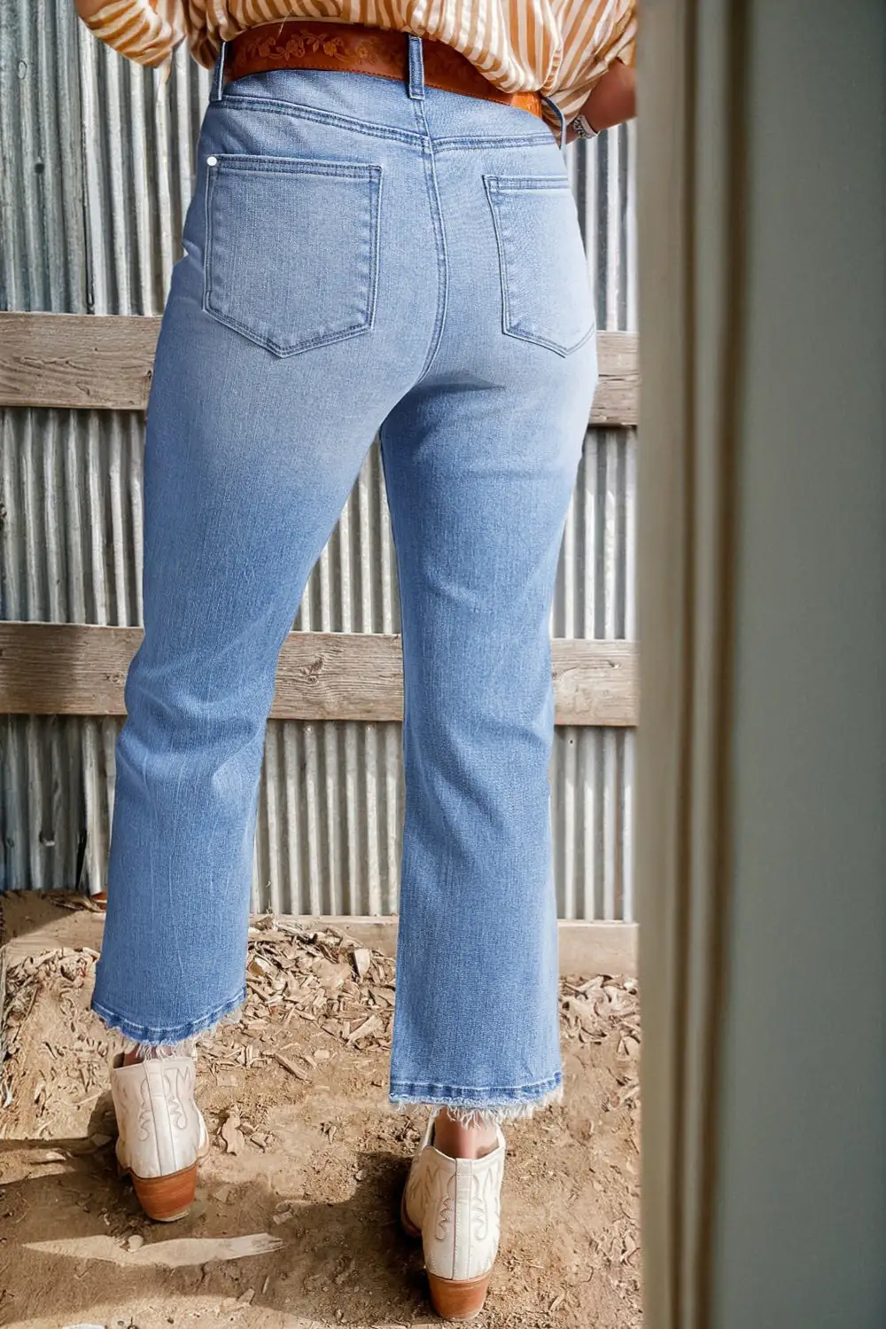 Subtle Texture Relaxed Fit Denim Jeans